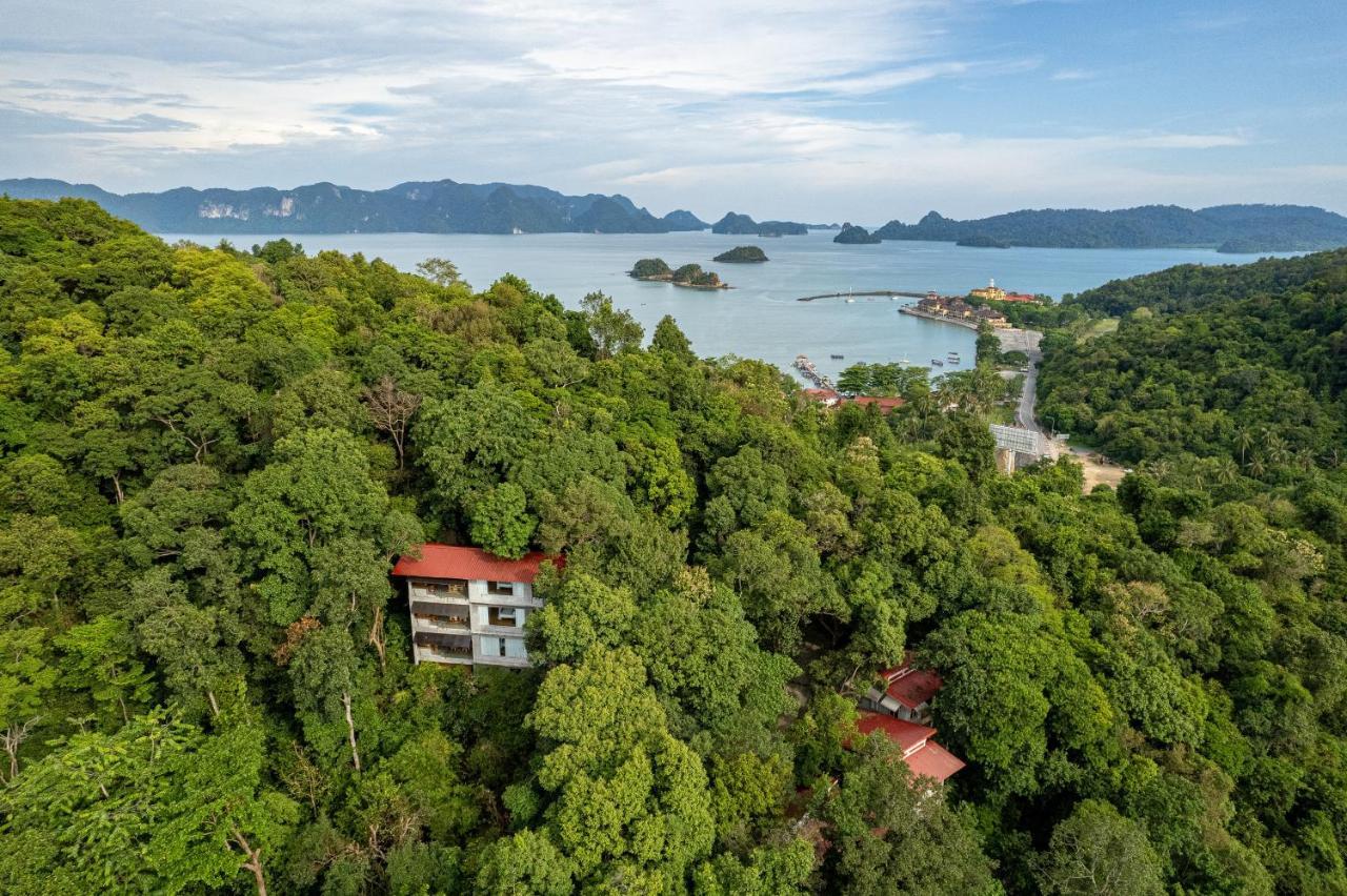 Ambong Rainforest Retreat Pantai Cenang  Exterior foto