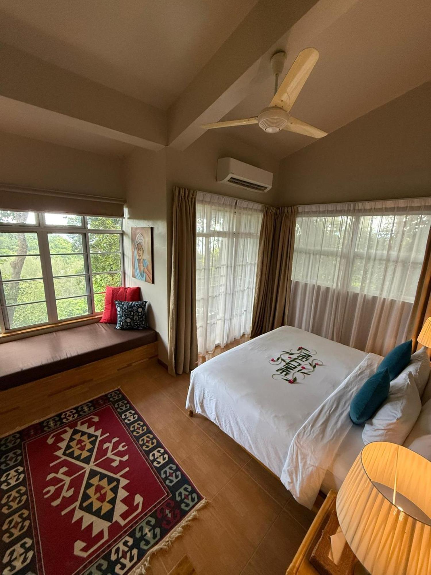 Ambong Rainforest Retreat Pantai Cenang  Exterior foto